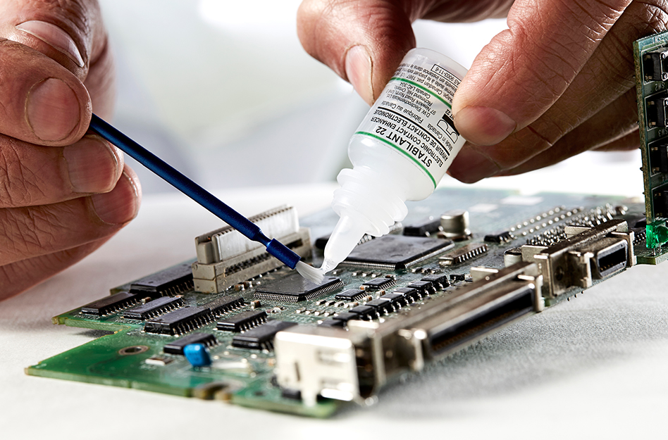 Stabilant 22 * Servomotors