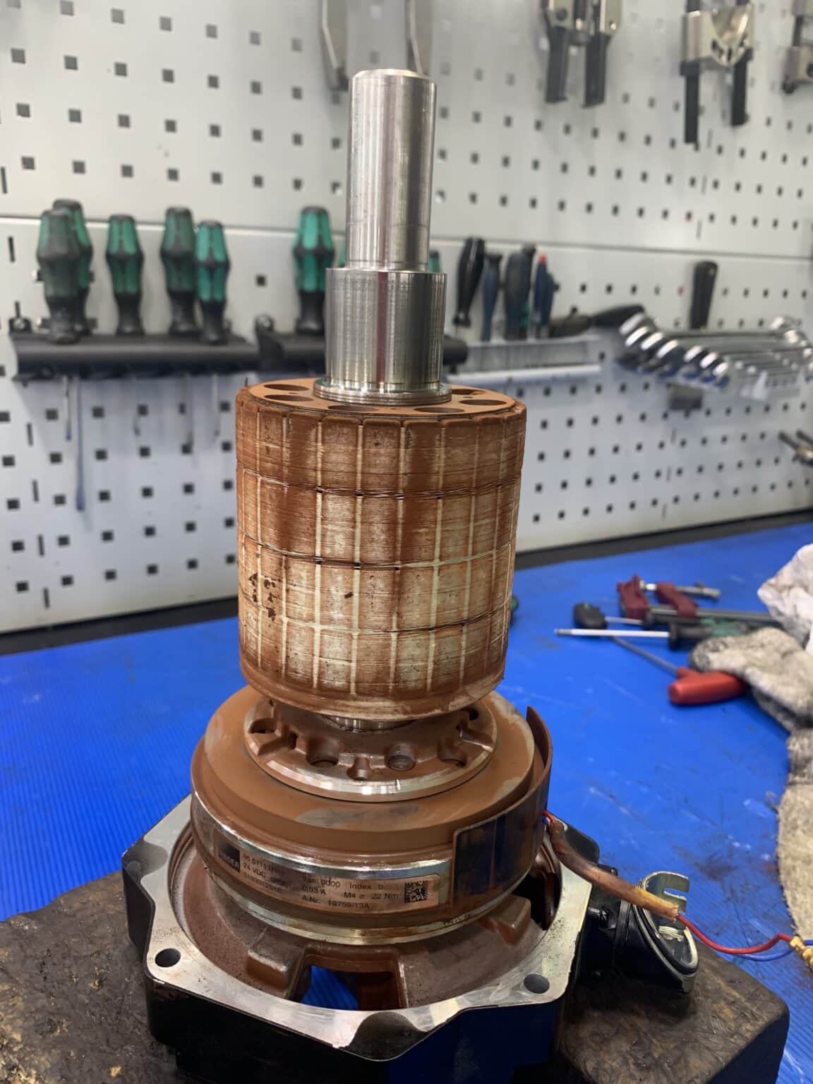 Some failures of brakes in servomotors Servo Motors Adjust.