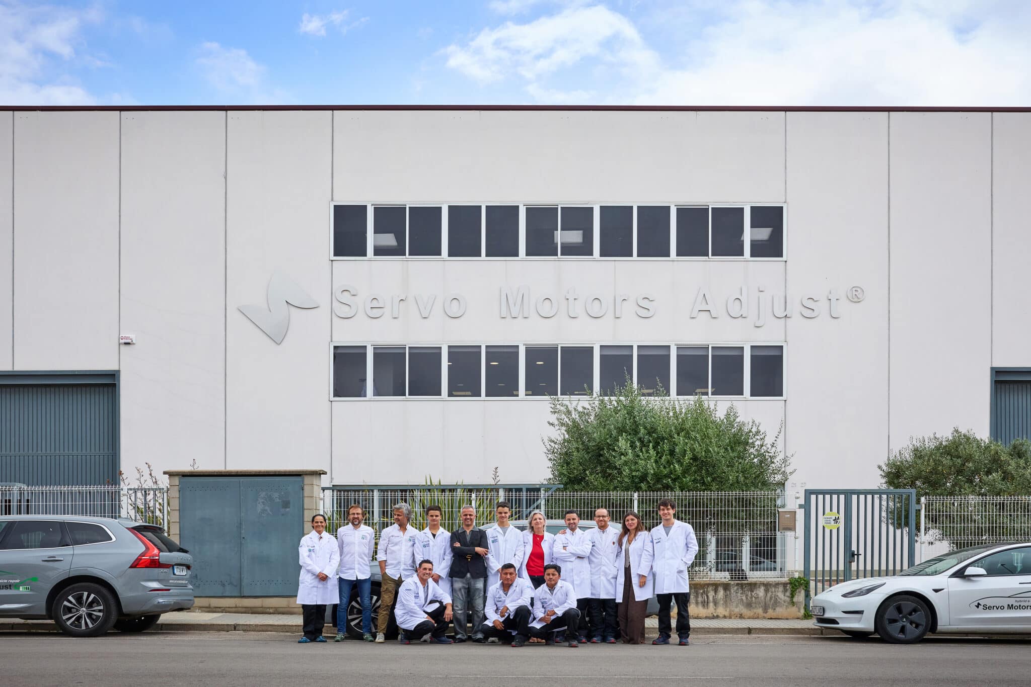 Team Servo Motors Adjust