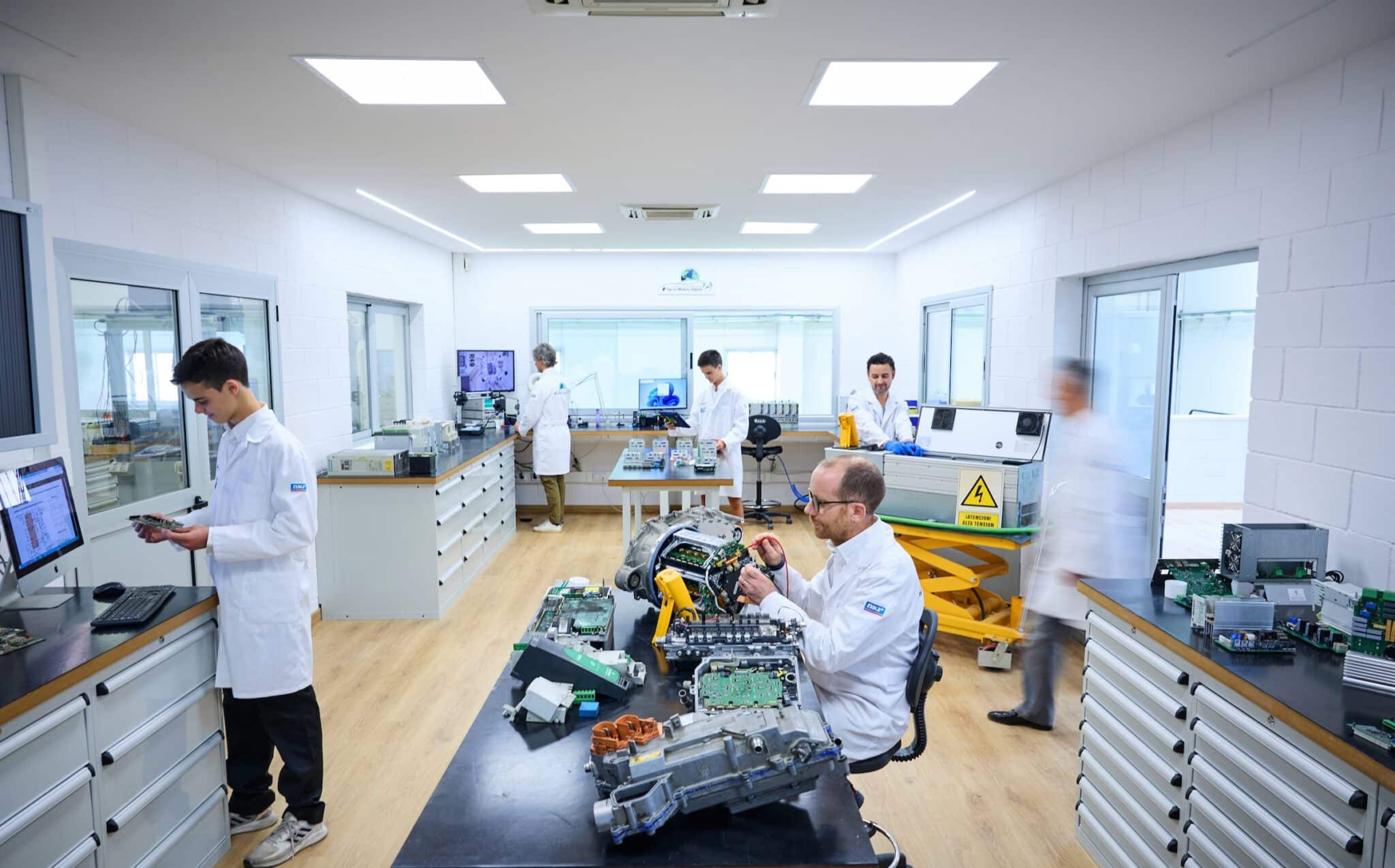 Servomotorsadjust Electronic Deparment